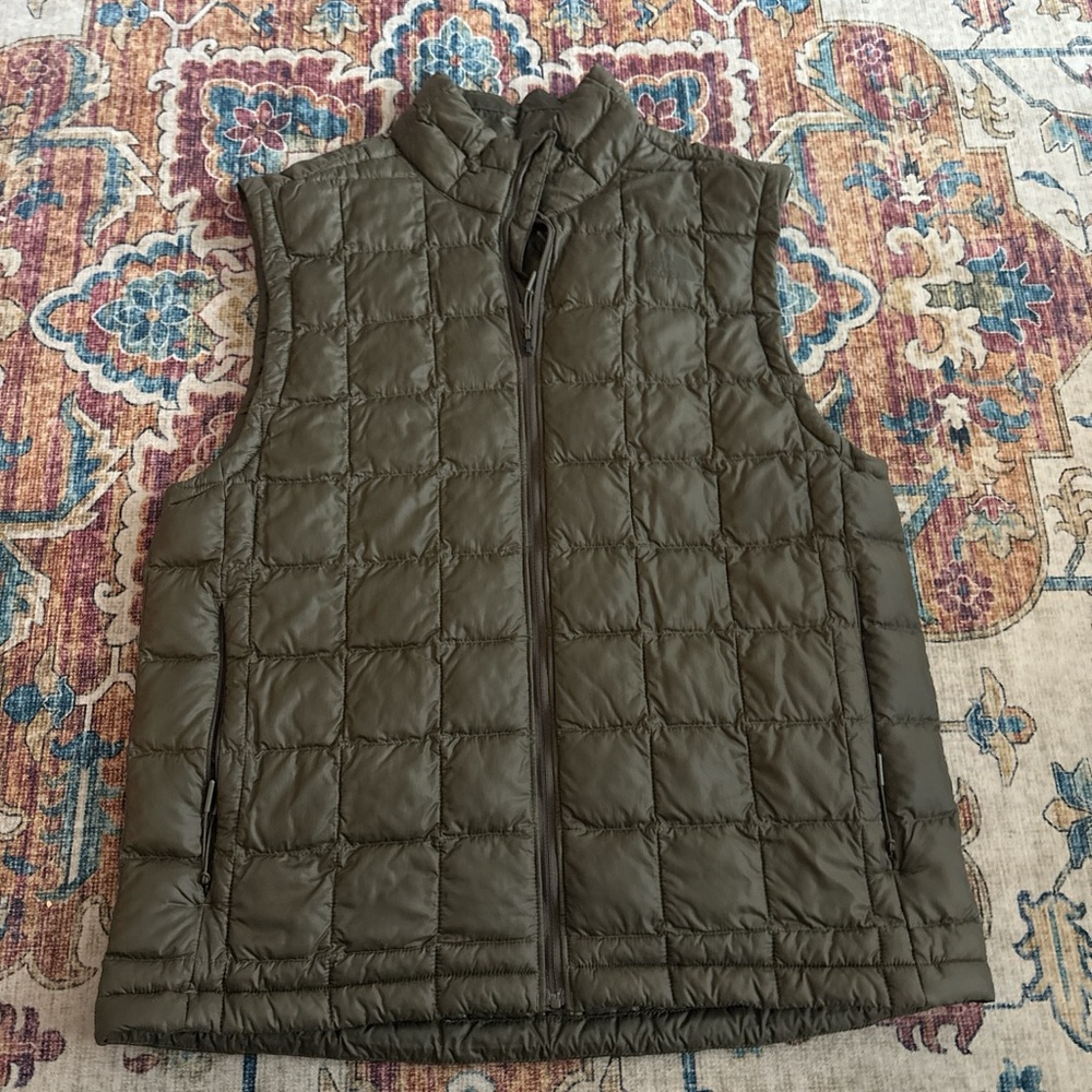 The North Face Men's Olive Quilted Vest